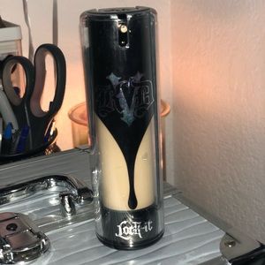 Kay Von D Lock it Foundation